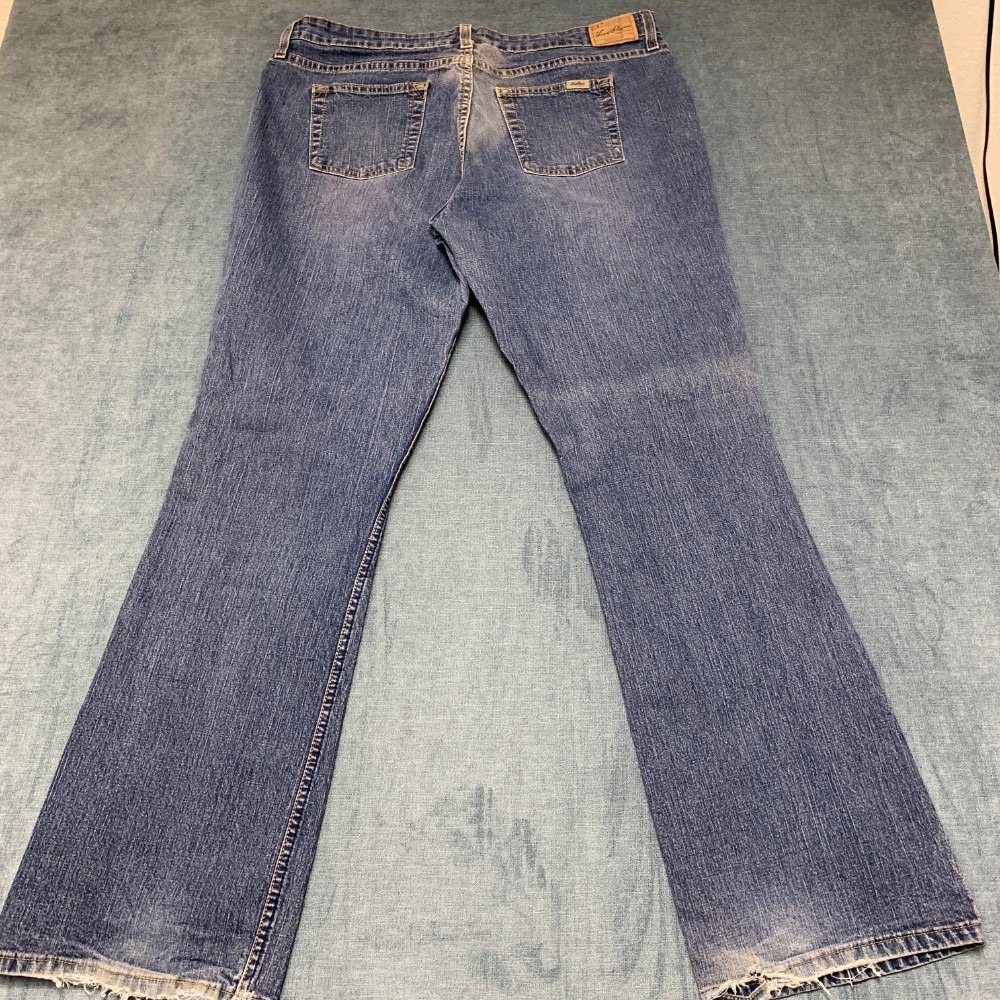 Vintage Levi Strauss Signature Bootcut Jeans Women 18 Long Blue Stretch Low Rise